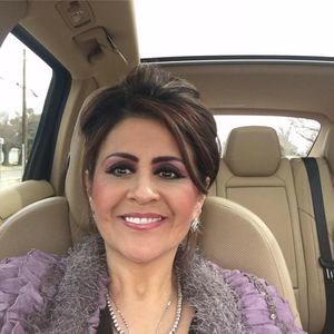 Meet your Posher, Pauline